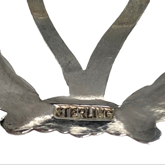 Vintage Sterling Silver Brooch Pin With The Monogram “V” 1 ¼ Inches - Picture 4 of 5